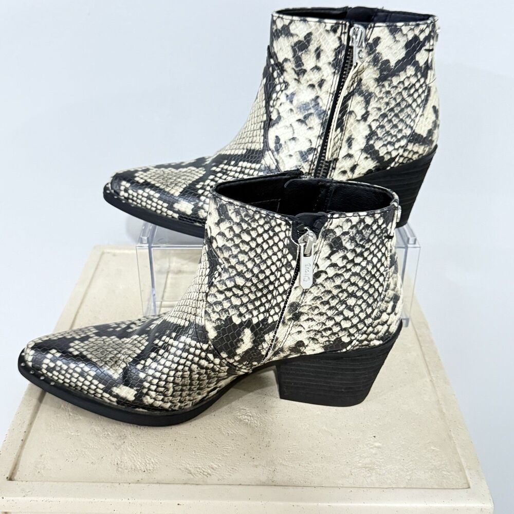Sam Edelman Whistler Snakeskin Ankle Boots Western Studded Pointed Toe Sz 6.5
